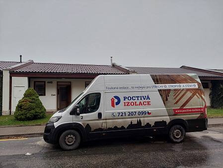 Izolace stropu zděného domu v řadové zástavbě v Dačicích